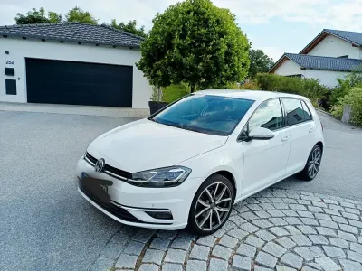 Gebraucht VW Golf VII Edition 125 PS (91 kW) 2017 Weiß Limousine