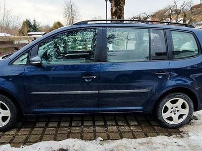 Blau Gebraucht 2012 VW Touran Van / Kleinbus | 5.000 € (Fairer Preis)
