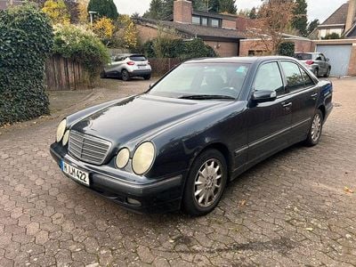 Mercedes E280