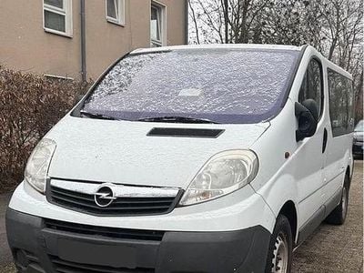 Gebraucht Opel Vivaro 114 PS (83 kW) 2007 Weiß Van / Kleinbus