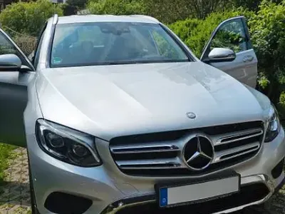 Gebraucht Mercedes GLC250 204 PS (150 kW) 2016 Schwarz SUV