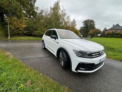 gebraucht VW Tiguan Allspace 2.0 TDI 4 DSG Highline / R-Line