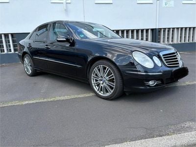 Mercedes E320