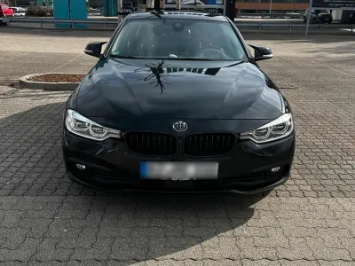 Second-hand BMW 330 Comfort Edition 258 CP (189 kW) 2015 Negru Berlinǎ