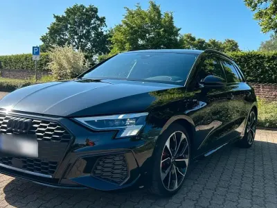 Gebraucht Audi A3 Ambiente 150 PS (110 kW) 2023 Schwarz Limousine