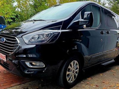 Schwarz Gebraucht 2019 Ford Transit Titanium Kombi | 28.999 € (Teuer)