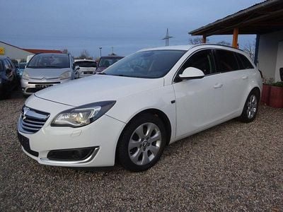 Weiß Gebraucht 2014 Opel Insignia Innovation Kombi | 4.900 € (Fairer Preis)