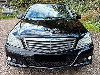 Second-hand Mercedes C200 136 CP (100 kW) 2013 Negru Break