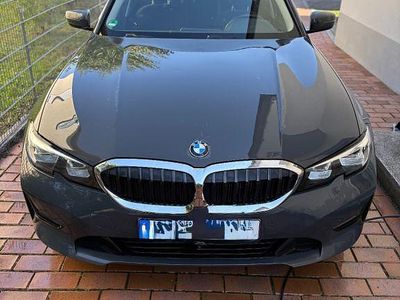 Gebraucht BMW 318 Luxury Line 150 PS (110 kW) 2020 Grau Kombi