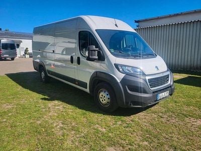 Second-hand Peugeot Boxer Premium 165 CP (121 kW) 2022 Alb Van