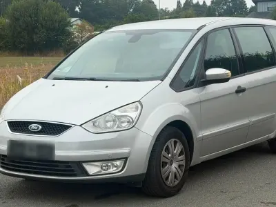 Gebraucht Ford Galaxy Ambiente 116 PS (85 kW) 2009 Grau Van / Kleinbus