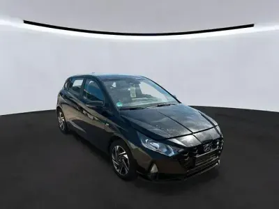 Gebraucht Hyundai i20 Trend 101 PS (74 kW) 2023 Schwarz Kleinwagen