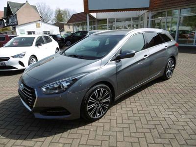 gebraucht Hyundai i40 blue Premium 1,7 CRDI