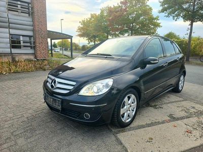 Mercedes B200