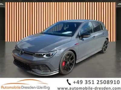 Używany VW Golf VIII GTI Clubsport 301 KM (221 kW) 2023 Szary Sedan/Limuzyna
