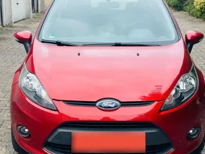 Gebraucht Ford Fiesta 82 PS (60 kW) 2009 Rot Kleinwagen