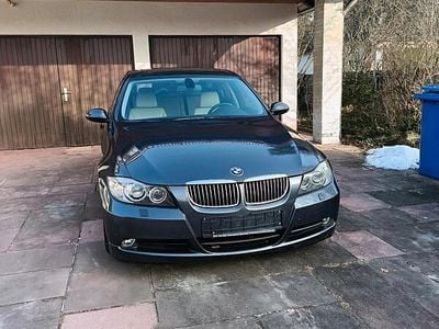 Grau Gebraucht 2005 BMW 325 Limousine | 3.999 € (Fairer Preis)