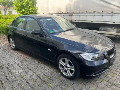 Gebraucht BMW 318 Advantage 129 PS (94 kW) 2007 Schwarz Limousine
