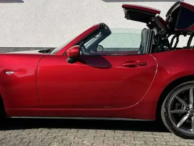 Gebraucht Mazda MX5 Sports-Line 160 PS (117 kW) 2017 Rot Cabrio