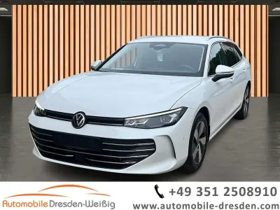 Gebraucht VW Passat Business 150 PS (110 kW) 2025 Weiß oryxweiß perlmutteffekt (metallic) Kombi