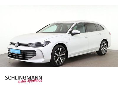 Gebraucht VW Passat Business 150 PS (110 kW) 2024 Oryxweiß perlmutteffekt Kombi