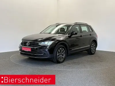 Gebraucht VW Tiguan Life 150 PS (110 kW) 2022 Schwarz SUV