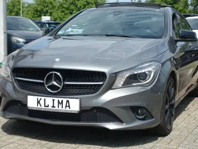 Gebraucht Mercedes CLA180 Shooting Brake 122 PS (89 kW) 2015 Grau Kombi