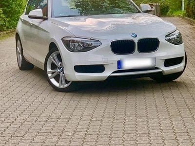 Gebraucht BMW 114 Advantage 2012 Weiß Kleinwagen