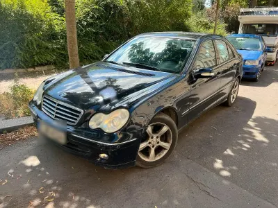 Gebraucht Mercedes C230 2005 Schwarz Limousine
