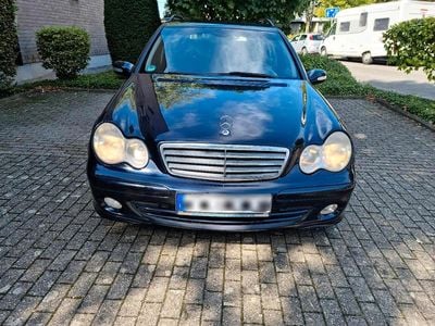 Mercedes C200
