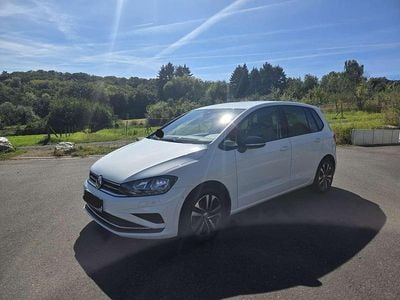 Gebraucht VW Golf VII IQ Drive 116 PS (85 kW) 2019 Weiß Limousine