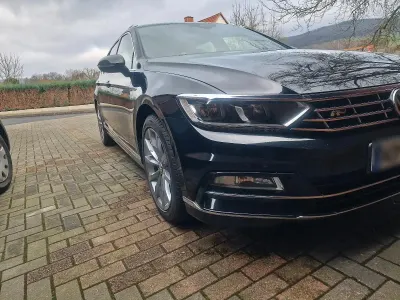 Gebraucht VW Passat R-line 150 PS (110 kW) 2019 Schwarz Kombi