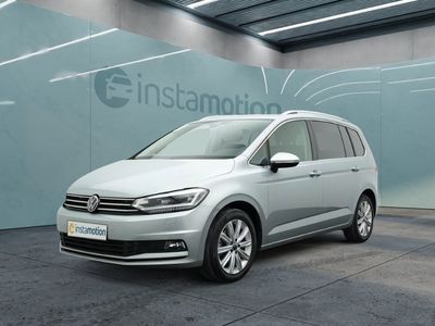 Gebraucht VW Touran Highline 150 PS (110 kW) 2024 Silber Van / Kleinbus