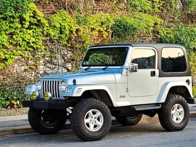 Gebraucht Jeep Wrangler Sahara 177 PS (130 kW) 2005 Silber SUV