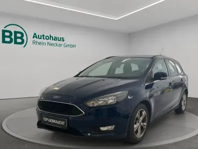 Gebraucht Ford Focus Ambiente 101 PS (74 kW) 2016 Blau Limousine