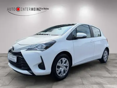 Gebraucht Toyota Yaris Comfort 111 PS (81 kW) 2020 Weiß Limousine