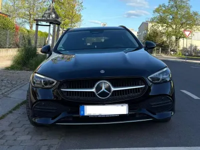 Gebraucht Mercedes C200 163 PS (119 kW) 2022 Schwarz Kombi
