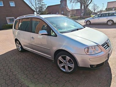 Gebraucht VW Touran Highline 140 PS (102 kW) 2005 Silber Van / Kleinbus