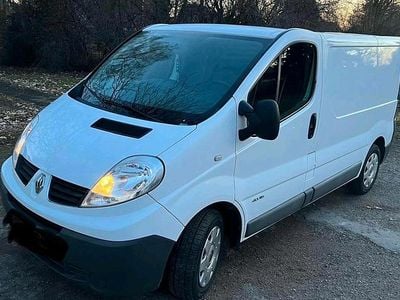 Second-hand Renault Trafic 115 CP (84 kW) 2013 Alb Monovolum