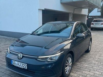 Gebraucht VW Golf VIII 116 PS (85 kW) 2022 Grau Limousine