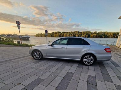 Mercedes E220