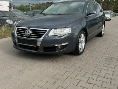 Second-hand VW Passat 140 CP (102 kW) 2010 Gri Break