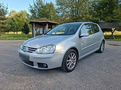 Gebraucht VW Golf V Comfortline 75 PS (55 kW) 2007 Grau Limousine