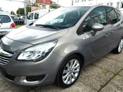 Gebraucht Opel Meriva Innovation 120 PS (88 kW) 2014 Muskatgrau/pepperdust Van / Kleinbus