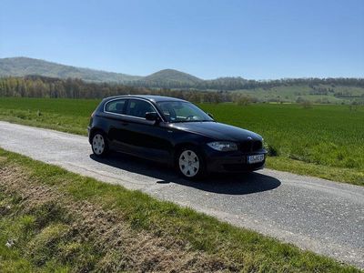 Second-hand BMW 118 143 CP (105 kW) 2011 Negru Hatchback