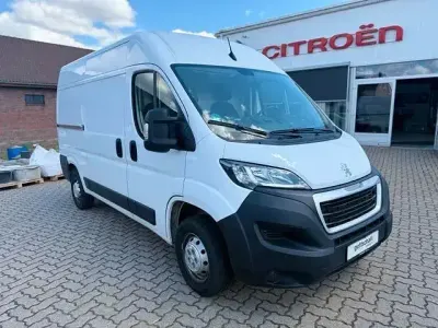 Gebraucht Peugeot Boxer 140 PS (102 kW) 2023 Weiss Van