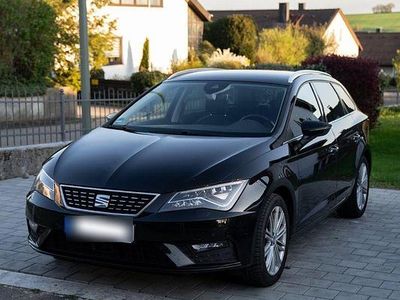 Usata Seat Leon ST XCELLENCE 125 CV (91 kW) 2017 Nero Station wagon