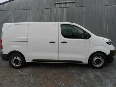Używany Toyota Proace 122 KM (89 kW) 2020 Biały Minivan