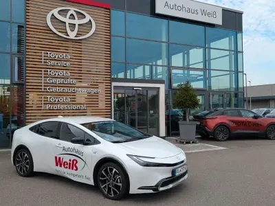 Gebraucht Toyota Prius Plug-in Hybrid Executive 151 PS (111 kW) 2024 Weiß Kleinwagen