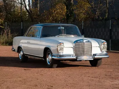 Brugt Mercedes W111 SE 150 HK (110 kW) 1967 Hvid Sedan